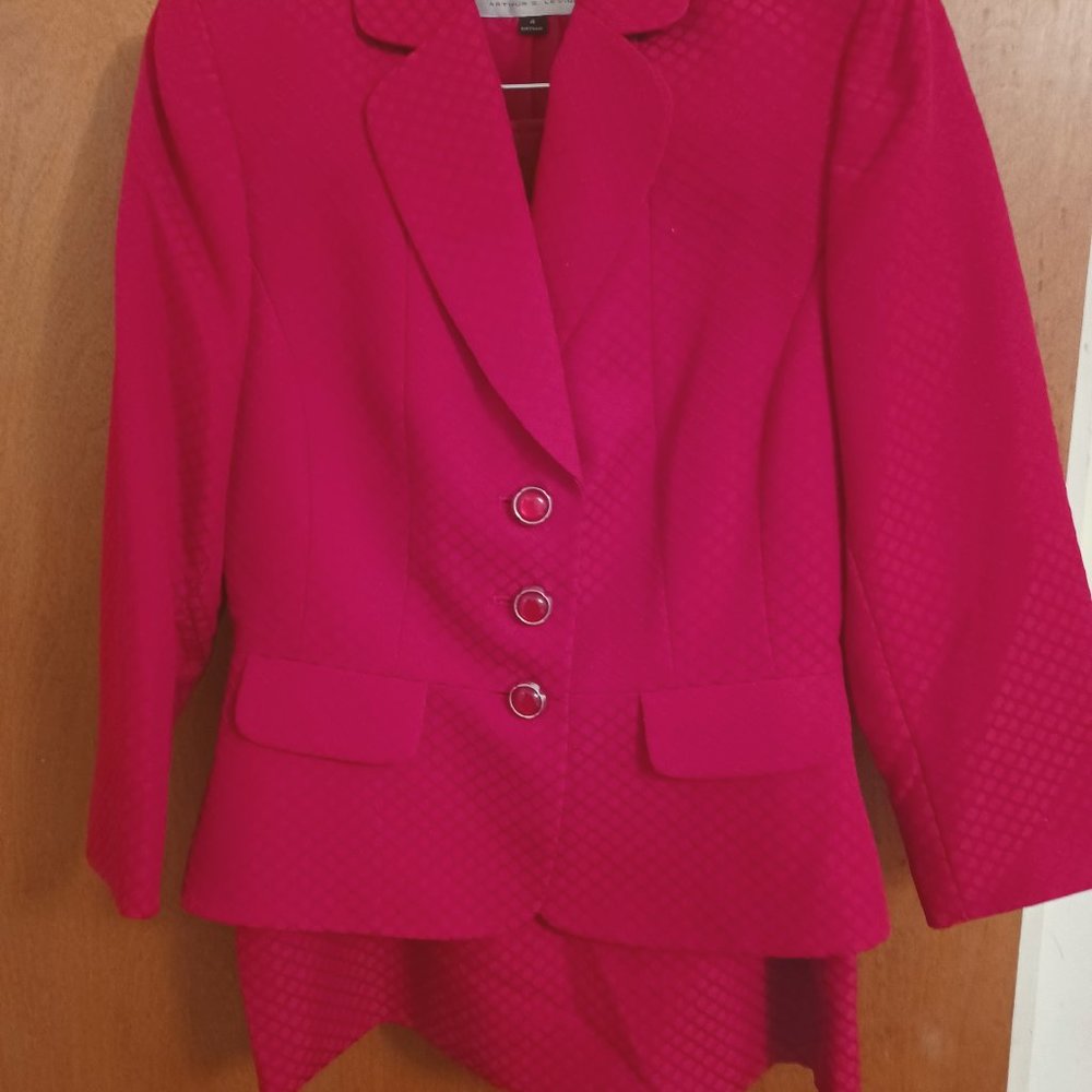 Tahari business suit w/skirt